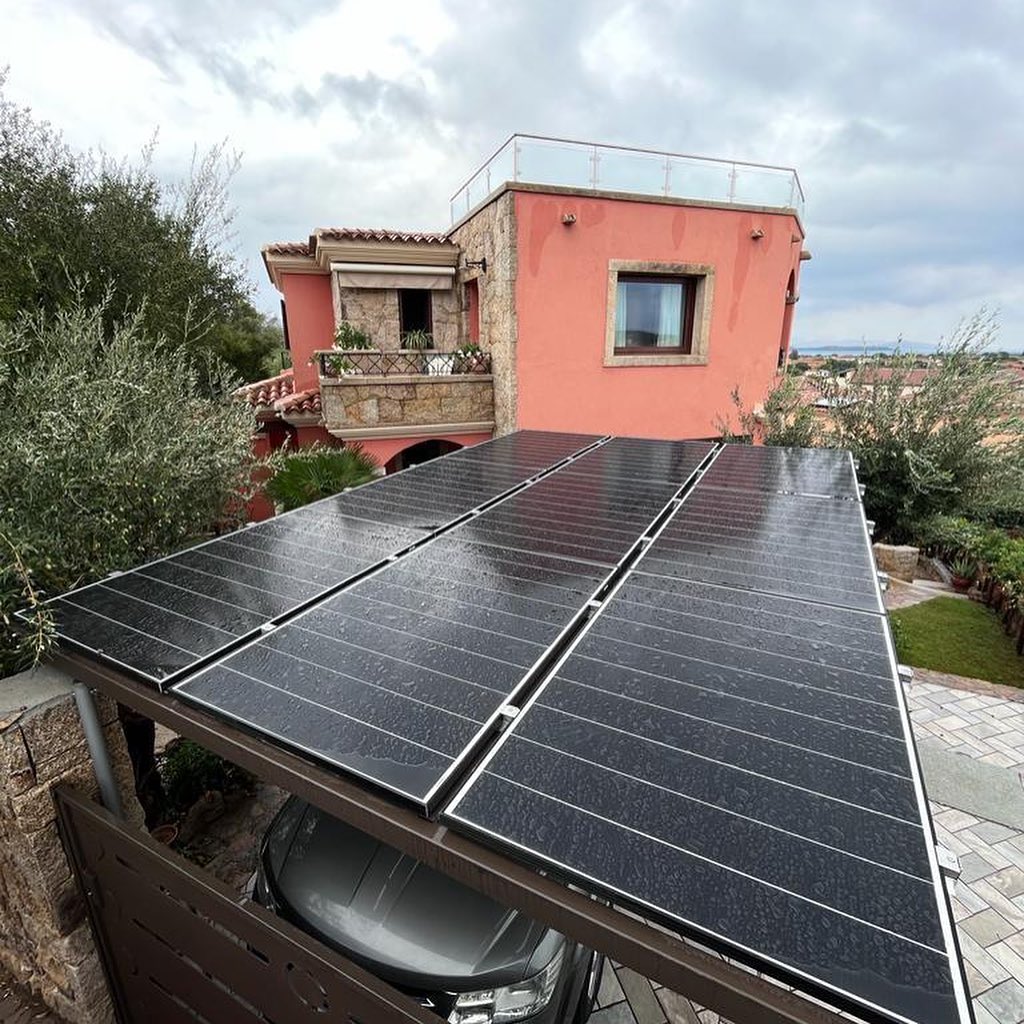Impianto fotovoltaico con accumulo realizzato da Danese Business